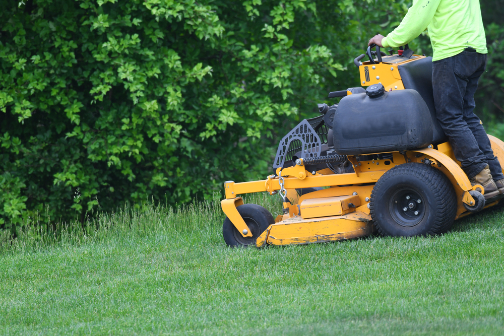 Hustler zero turn mower